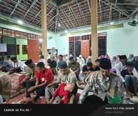 Jamaah Masjid Al Amin Kerjo Sambut Hangat Tim Safari Tarawih